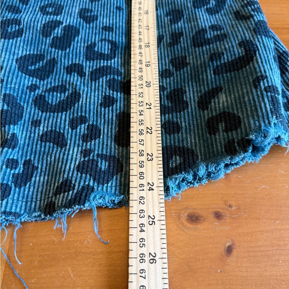 Vintage Bibi Washed Leopard Corduroy Button up Jacket Womens L Raw Hem Boho Blue - Picture 11 of 11
